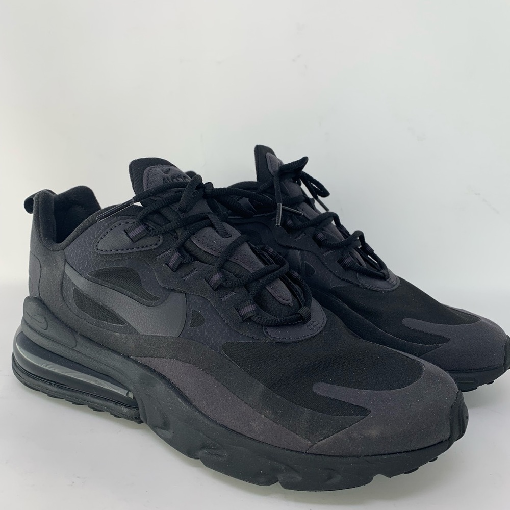 Nike Air Max 270 React MENS 8.5US Black Sneakers